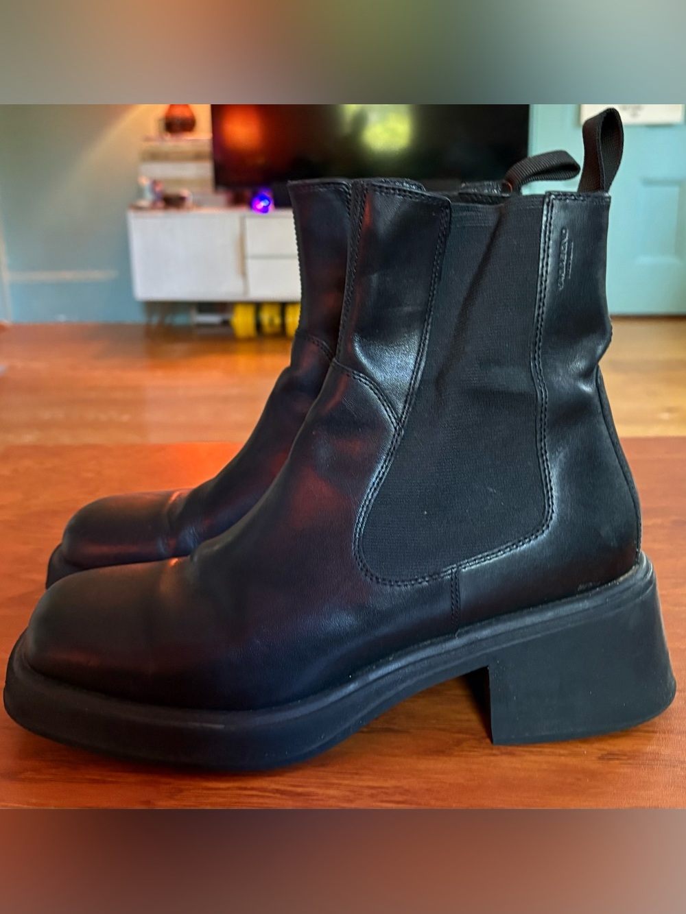Vagabond chunky Chelsea boot womens size 10/41